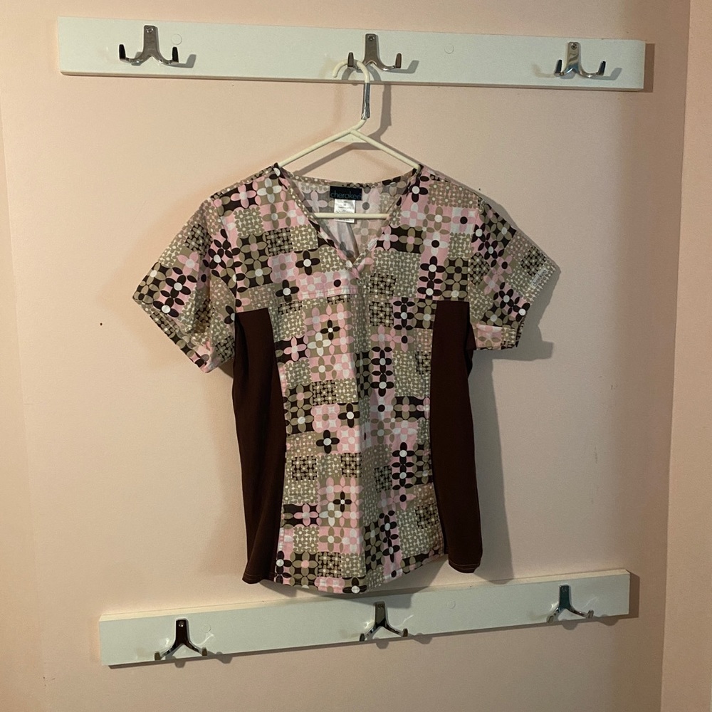 Cherokee Scrub Top